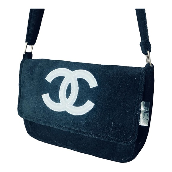 Authentic Chanel Crossbody or Shoulder bag - Picture 2 of 11